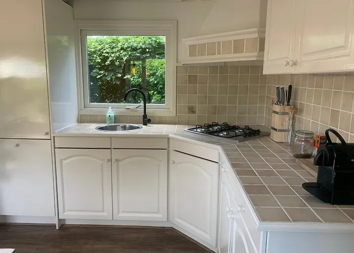 Apartamento New: Recent Opgeknapte Houten Chalet - De Veluwe *