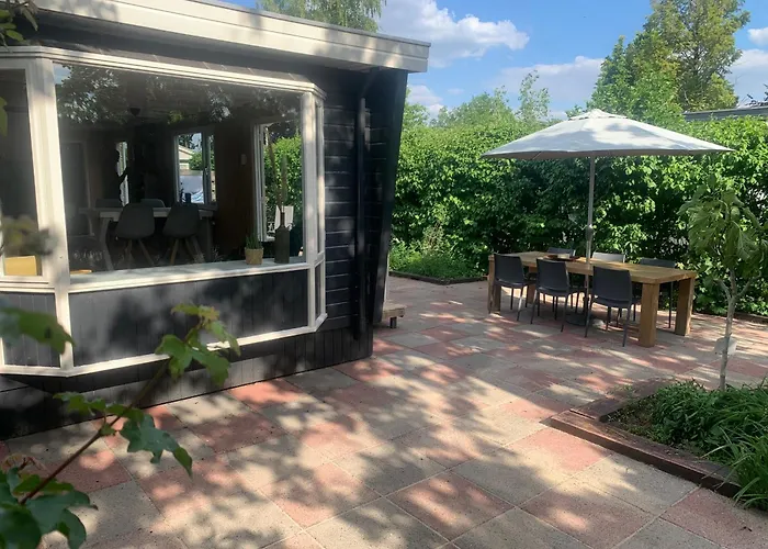 Apartamento New: Recent Opgeknapte Houten Chalet - De Veluwe *